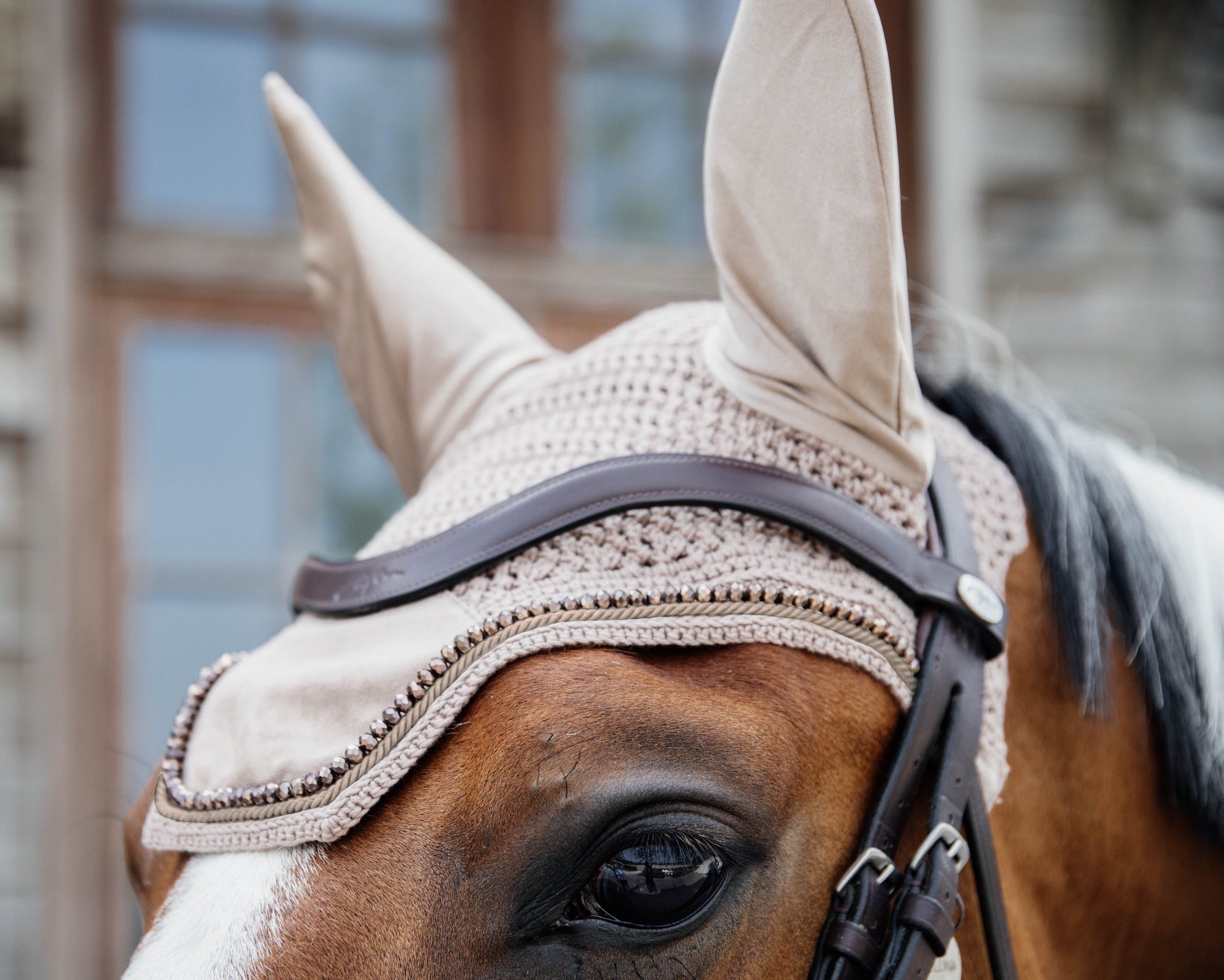 Kentucky Horsewear Fly Veil Wellington Velvet Pearls, Beige