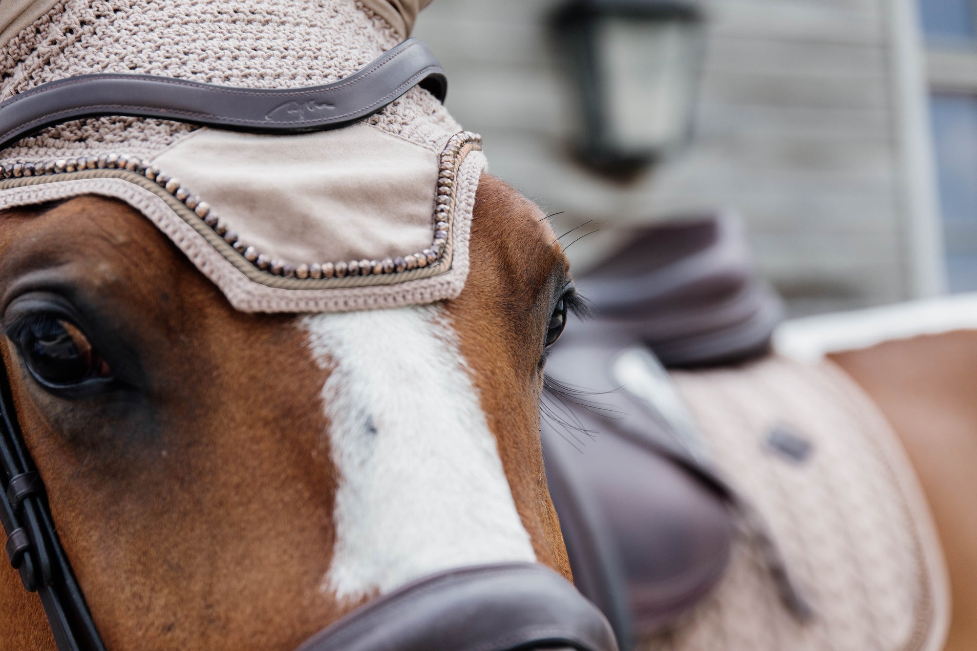 Kentucky Horsewear Fly Veil Wellington Velvet Pearls, Beige