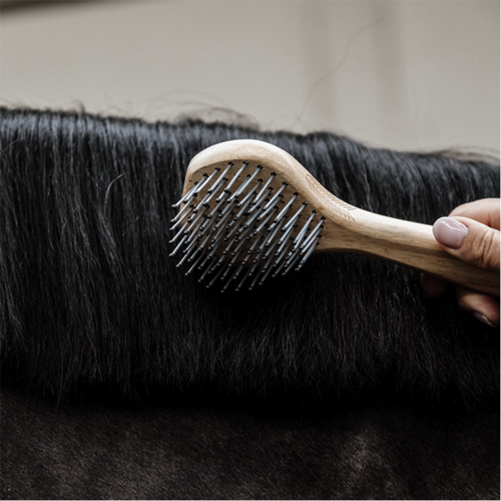 Kentucky Horsewear Mane Brush, Brown