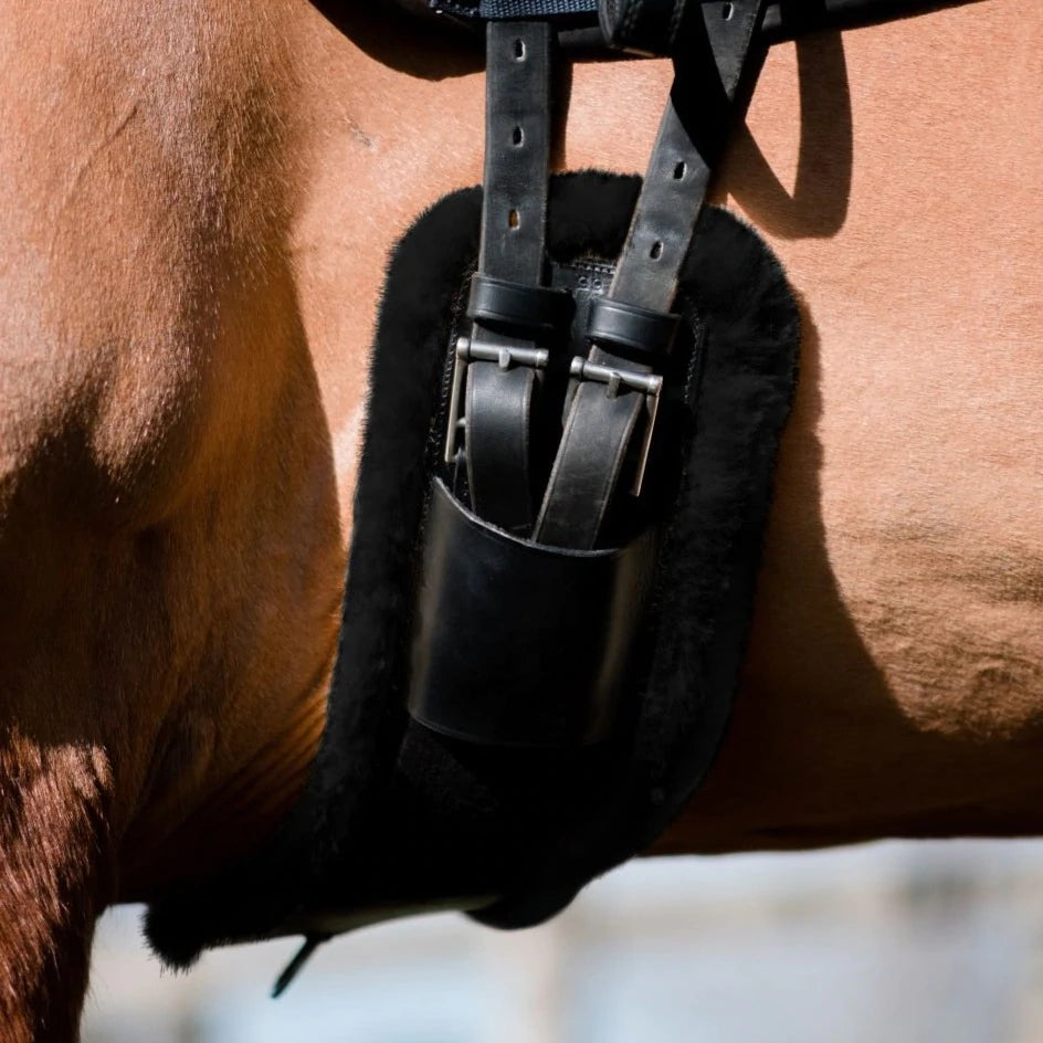 Lumiere Equestrian Anatomic Dressage Girth, Black