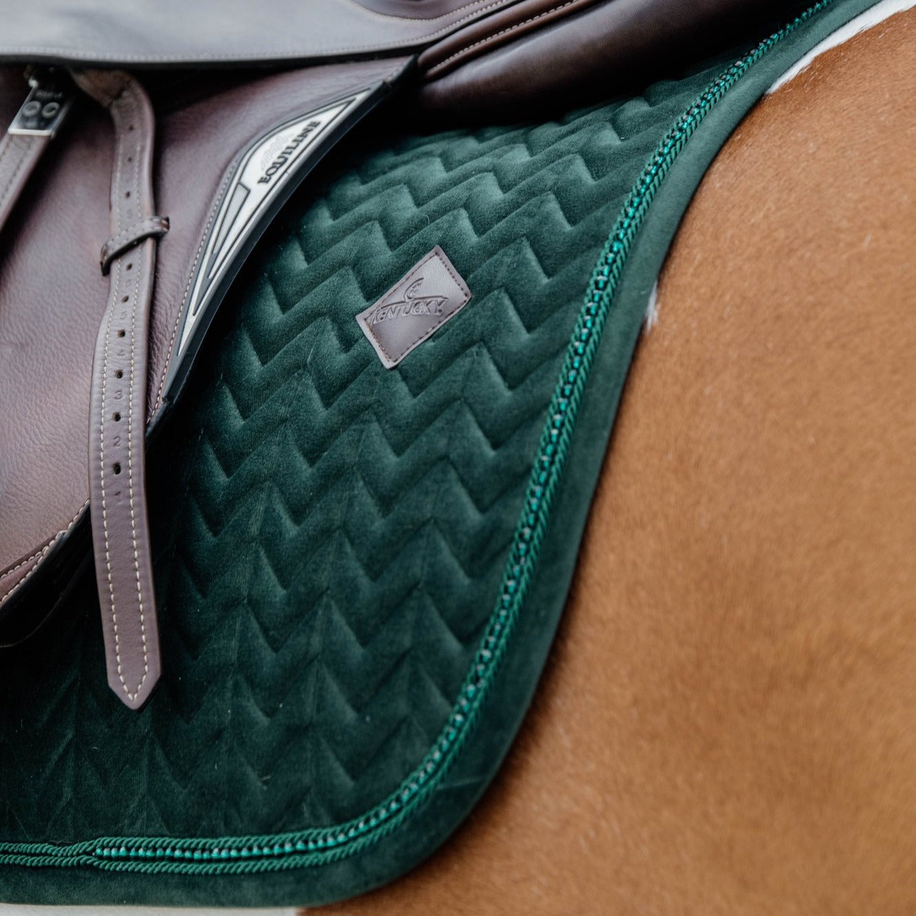 Kentucky Horsewear Saddle Pad Basic Velvet Pearls Jumping, Pine Green