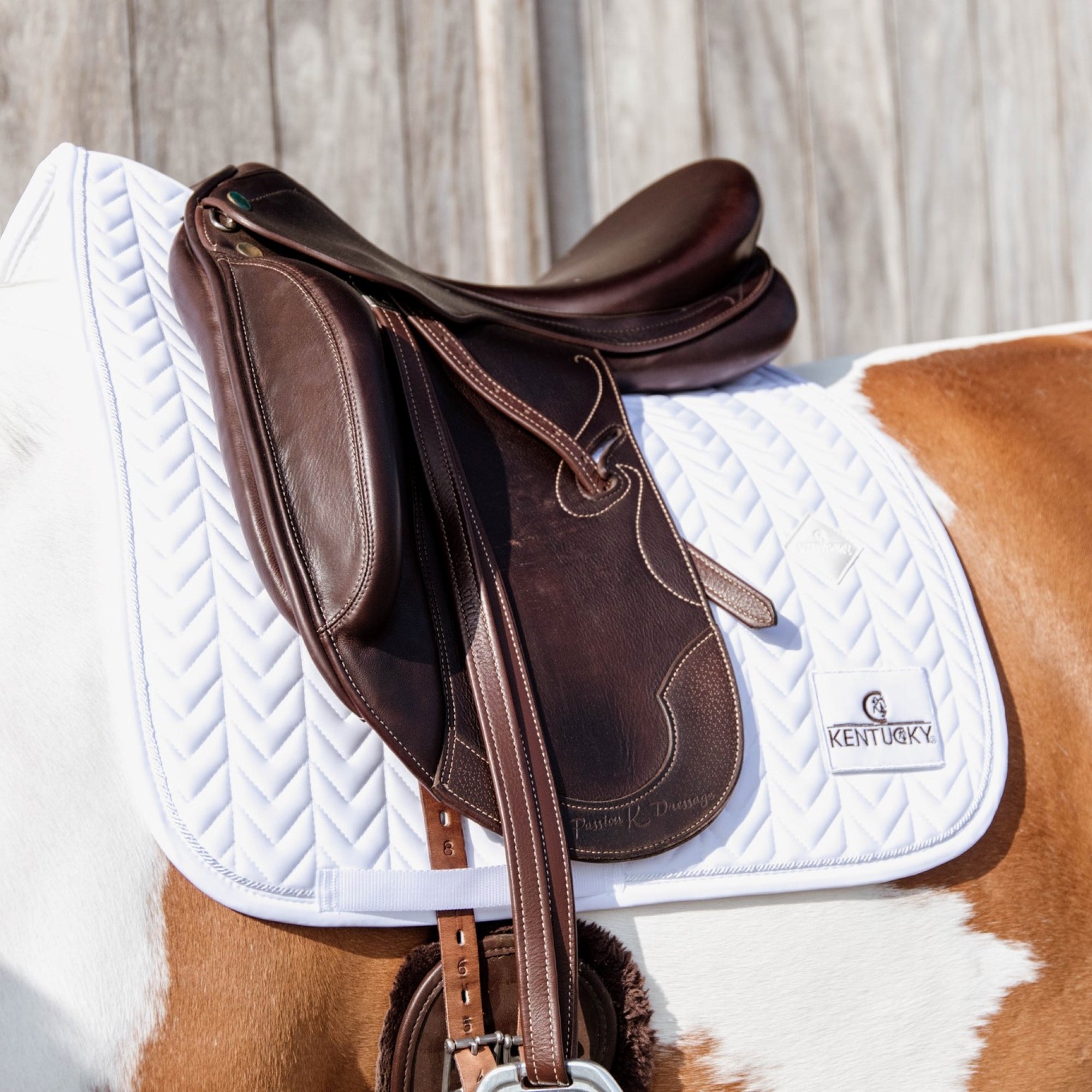 Kentucky Horsewear Saddle Pad Fishbone White Dressage Competition Edition